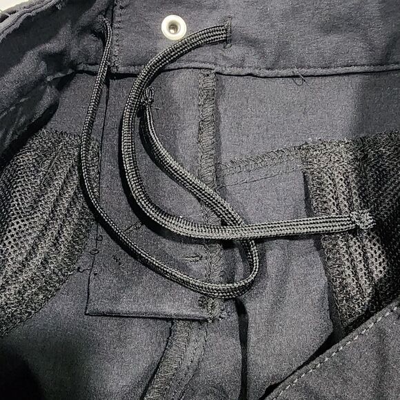 Athleta Dipper Pants Women's Black Low Rise Cargo Flare Hiking Outdoor Sizes 2 - Picture 8 of 10